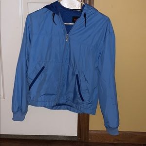 3/15$ Nike windbreaker ❤️
